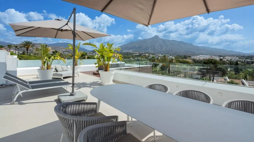 Сasa de 5 dormitorios en Nueva Andalucía, Spain No. 30763 № 12