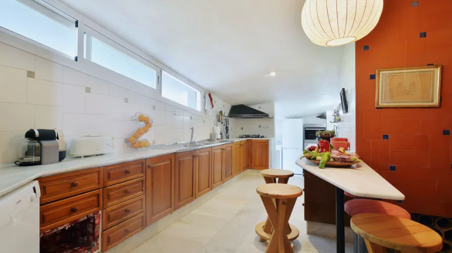 Villa de 6 dormitorios en Marbella, Spain No. 31129 № 18