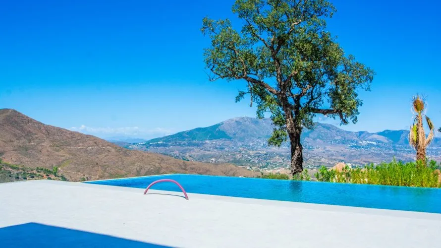 Villa de 4 dormitorios en Marbella, Spain No. 30525 № 20