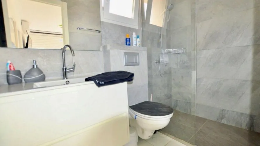 Villa de 5 dormitorios en San Miguel de Salinas, Spain No. 31109 № 6