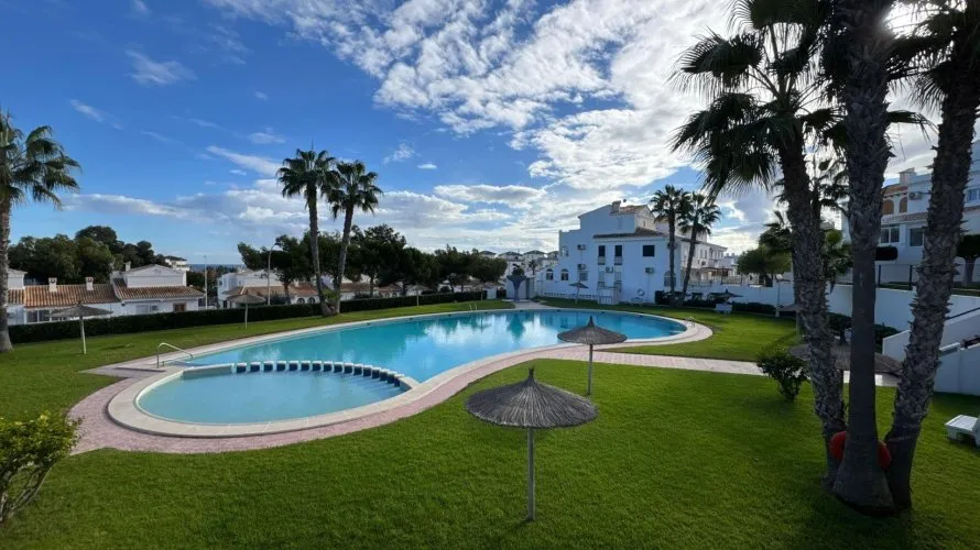 Bungalow de 3 dormitorios en La Mata, Spain No. 31253 № 9