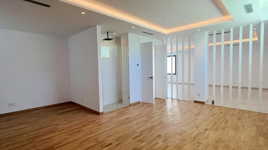 Villa de 4 dormitorios en Marbella, Spain No. 30475 № 19