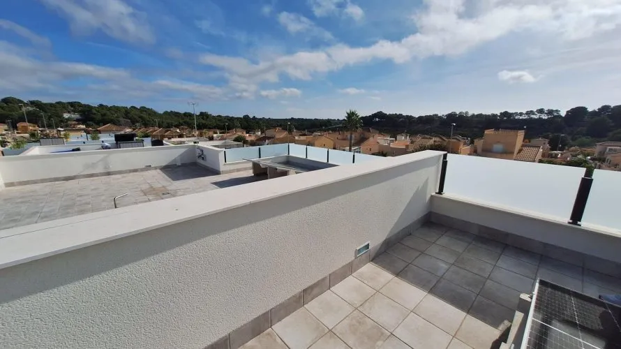 Villa de 3 dormitorios en Pinar De Campoverde, Spain No. 31213 № 1