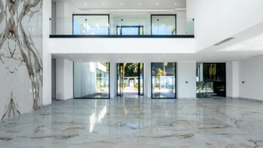 Villa de 5 dormitorios en Benahavís, Spain No. 30607 № 1