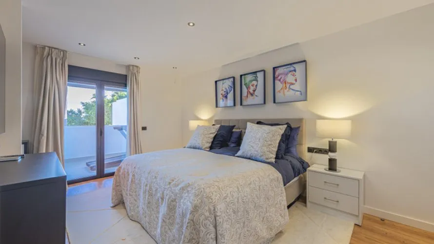 Villa de 5 dormitorios en Marbella, Spain No. 30641 № 27