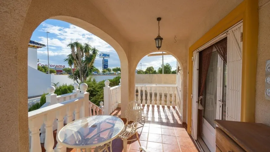 Villa de 3 dormitorios en Playa Flamenca II, Spain No. 31226 № 3