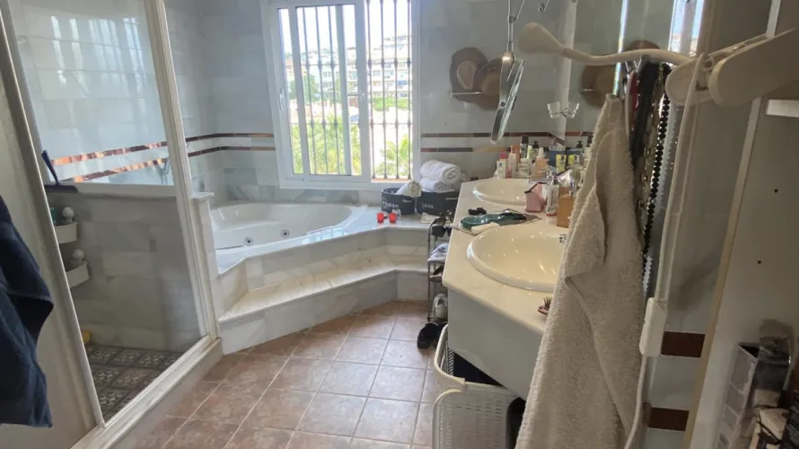 Сasa de 5 dormitorios en Mijas Costa, Spain No. 31055 № 7