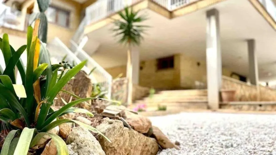 Villa de 4 dormitorios en Campoamor, Spain No. 30979