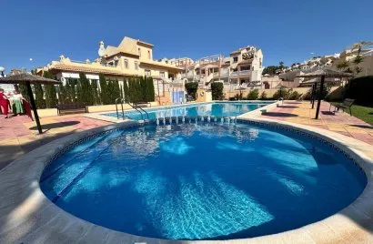 Сasa de 3 dormitorios en Campoamor, Spain No. 31027