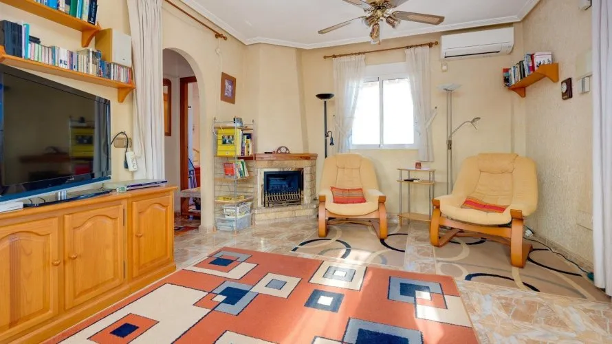 Villa de 3 dormitorios en Playa Flamenca II, Spain No. 31226 № 22