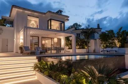 Villa de 5 dormitorios en Nueva Andalucía, Spain No. 30515