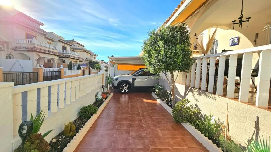 Сasa de 2 dormitorios en La Zenia, Spain No. 31215