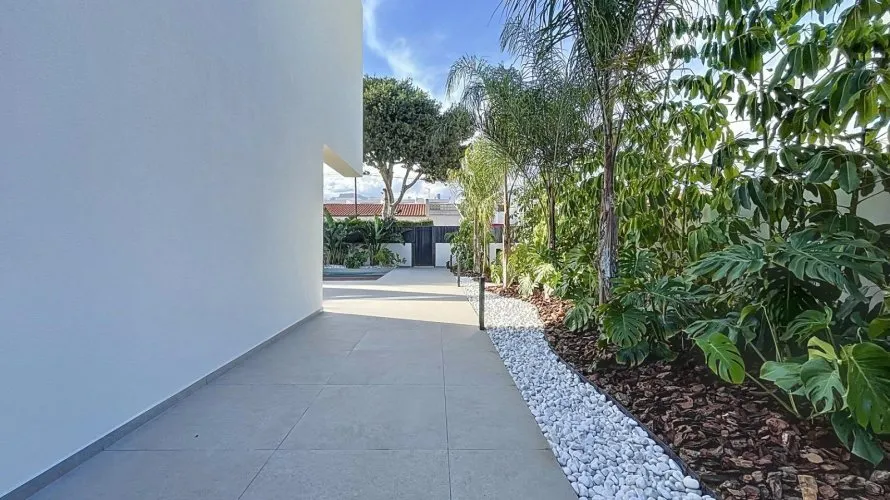 Villa de 3 dormitorios en Albir, Spain No. 31096 № 18