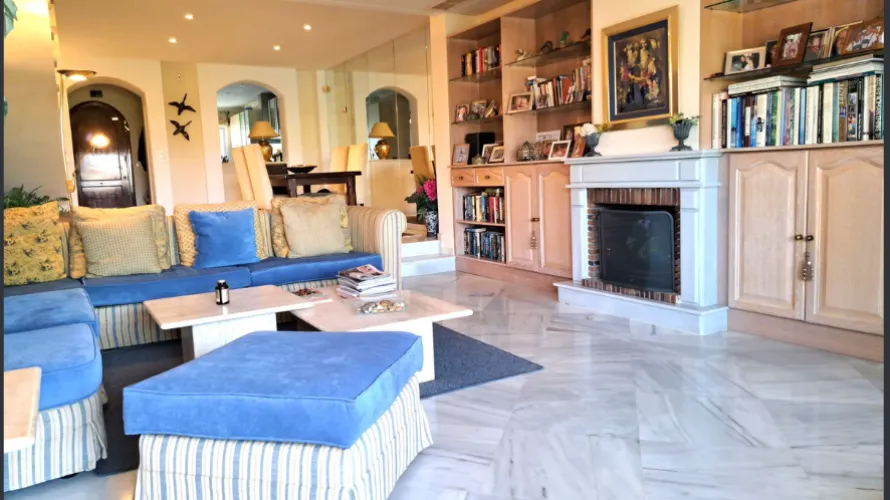 Casa adosada de 3 dormitorios en Nueva Andalucía, Spain No. 30558 № 5