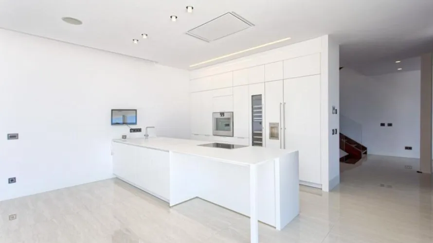 Villa de 6 dormitorios en Nueva Andalucía, Spain No. 30574 № 13