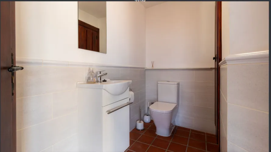 Villa de 4 dormitorios en Mijas Costa, Spain No. 31077 № 16