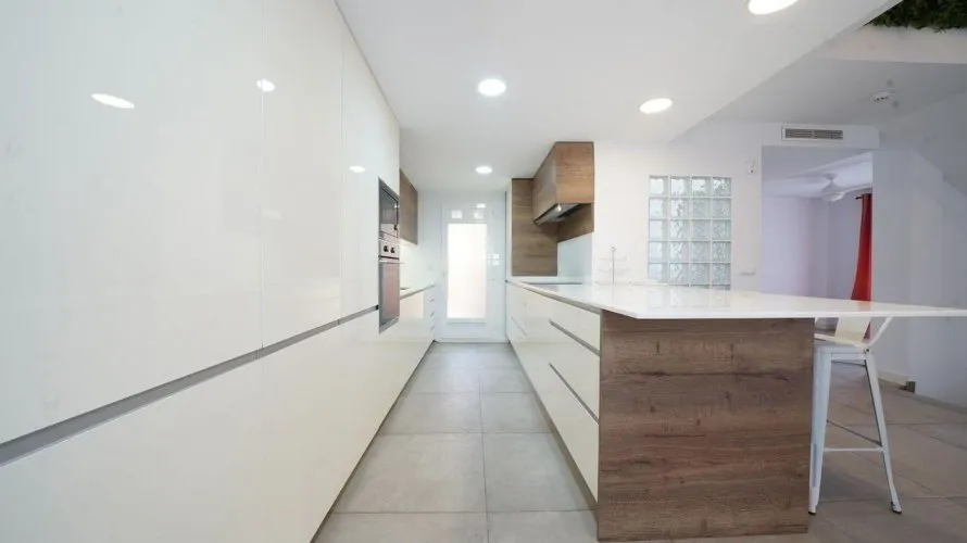 Сasa de 6 dormitorios en Mutxamel, Spain No. 31230 № 8