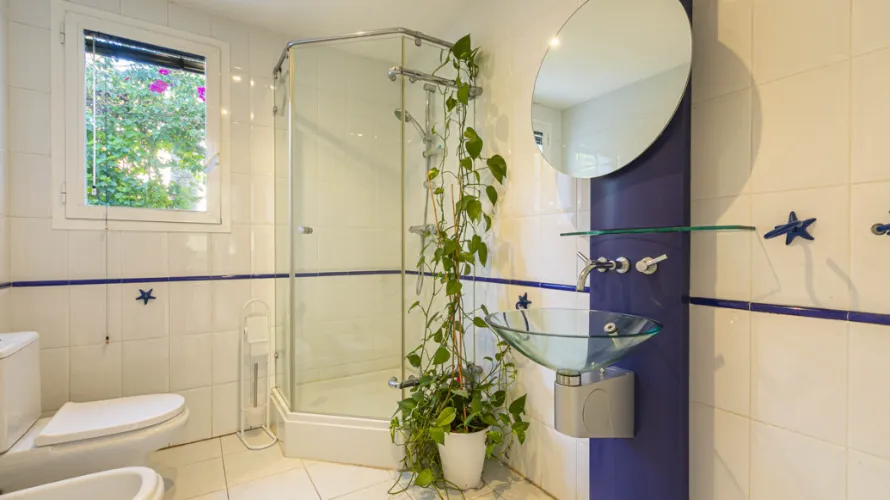 Villa de 4 dormitorios en Marbella, Spain No. 31131 № 23