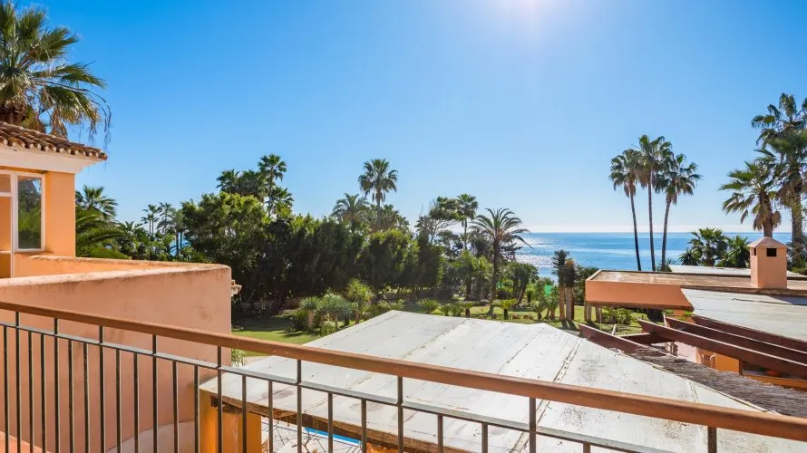 Villa de 8 dormitorios en Estepona, Spain No. 30585 № 7