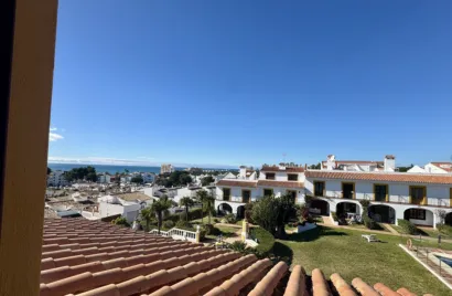 Casa adosada de 4 dormitorios en Mijas Costa, Spain No. 31045