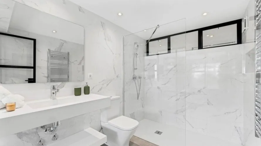 Villa de 5 dormitorios en Marbella, Spain No. 31054 № 20