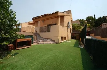 Сasa de 6 dormitorios en Mutxamel, Spain No. 31230