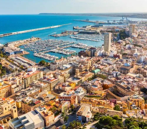 Casas en España como activo de crecimiento de capital. Los precios promedio de los bienes raíces aumentaron un 16,2% en un año № 2