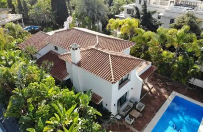 Villa de 4 dormitorios en Marbella, Spain No. 30549