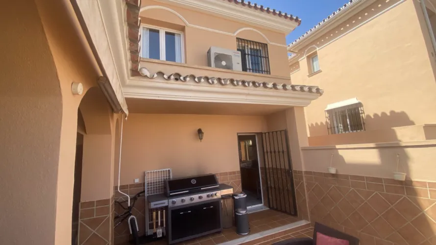 Сasa de 5 dormitorios en Mijas Costa, Spain No. 31055 № 16