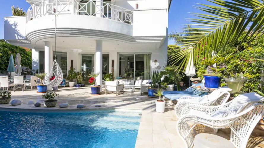 Villa de 4 dormitorios en Marbella, Spain No. 31131 № 24