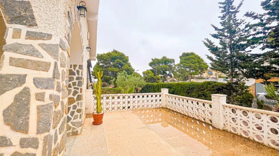 Villa de 3 dormitorios en Los Balcones, Spain No. 30681