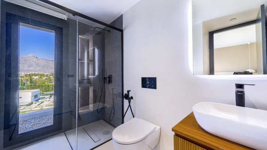 Villa de 5 dormitorios en Nueva Andalucía, Spain No. 30640 № 8