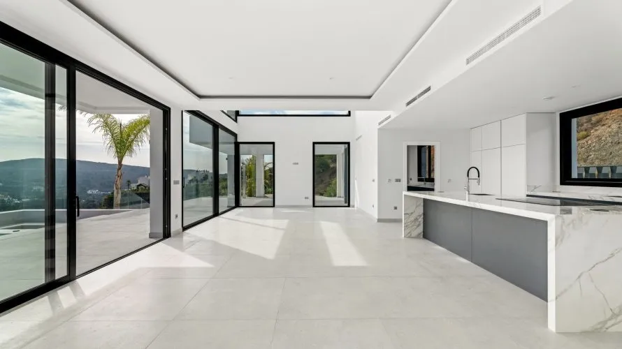 Villa de 5 dormitorios en Benahavís, Spain No. 30584 № 9