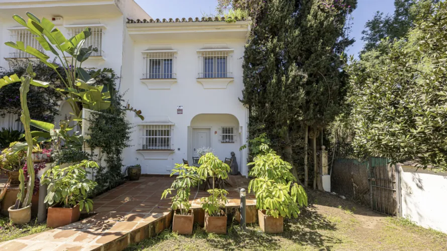 Casa adosada de 2 dormitorios en Cabopino, Spain No. 31063 № 11