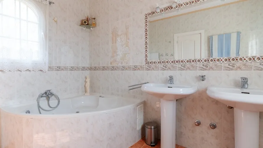 Сasa de 2 dormitorios en Manilva, Spain No. 31038 № 24