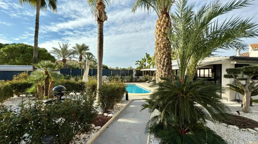 Villa de 5 dormitorios en San Juan, Spain No. 30709 № 16