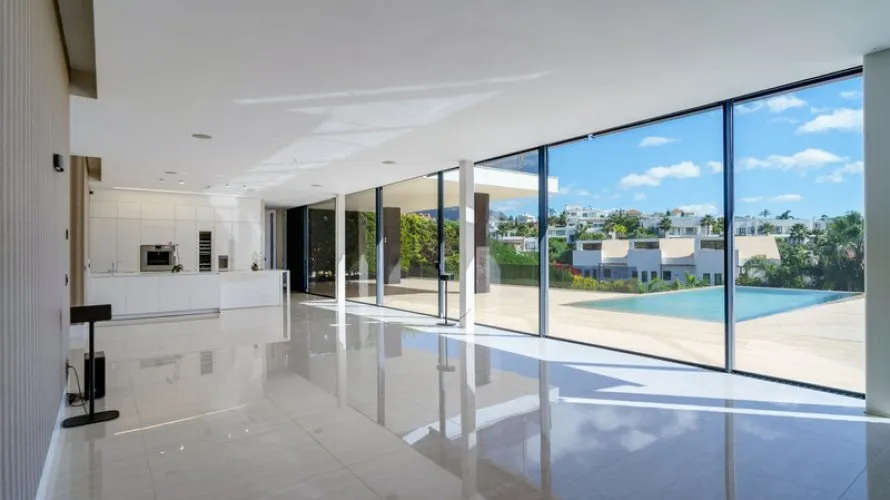 Villa de 6 dormitorios en Nueva Andalucía, Spain No. 30574 № 19