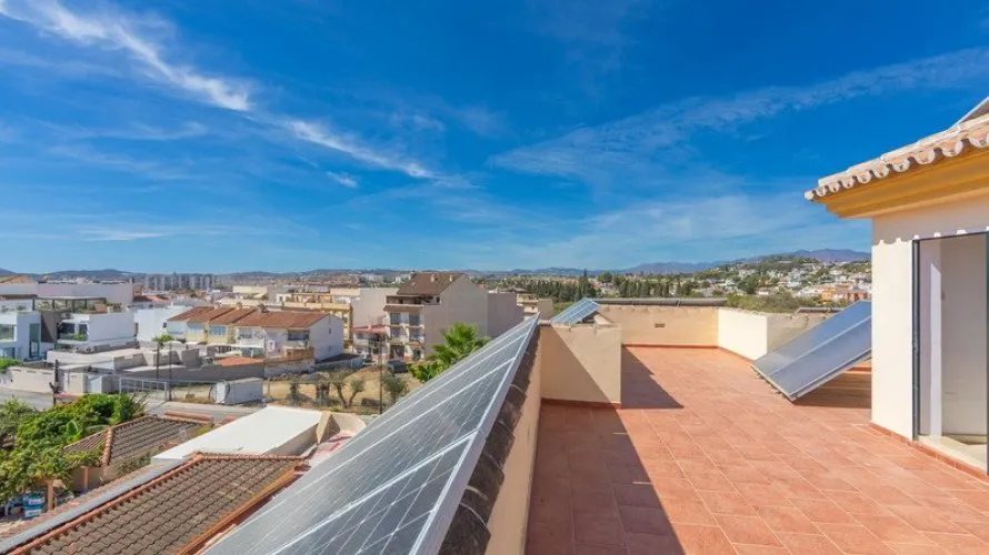 Villa de 4 dormitorios en Las Lagunas, Spain No. 30761 № 11