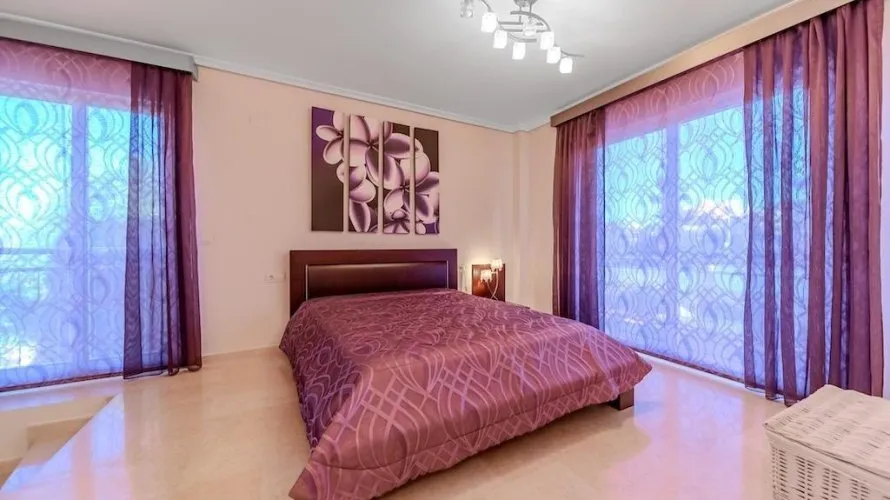 Villa de 5 dormitorios en Torrevieja, Spain No. 31021 № 27