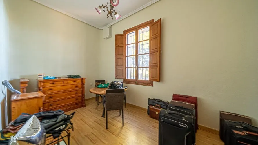 Сasa de 7 dormitorios en Mutxamel, Spain No. 30700 № 28