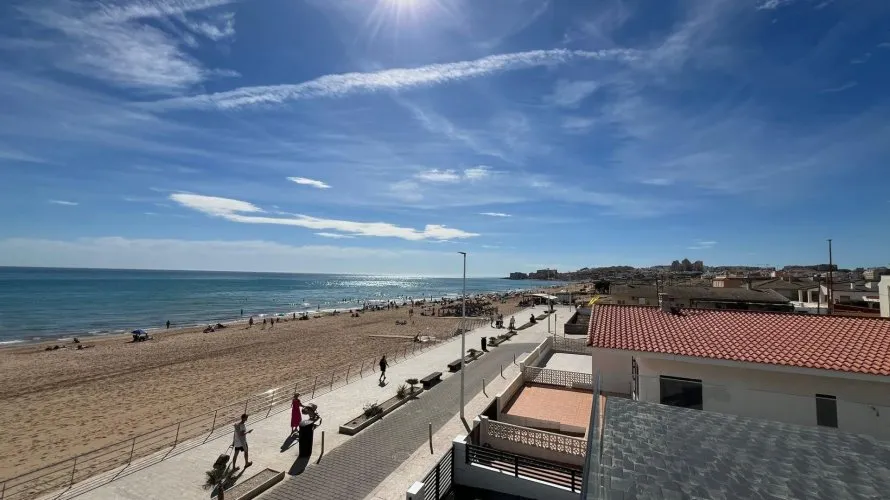 Villa de 5 dormitorios en La Mata, Spain No. 31202 № 21