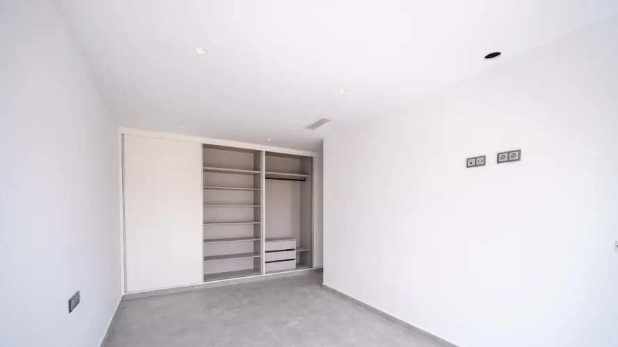 Villa de 3 dormitorios en Torrevieja, Spain No. 30880 № 2