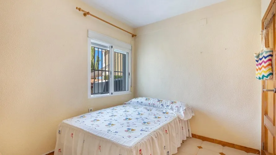 Villa de 4 dormitorios en Torrevieja, Spain No. 31177 № 11