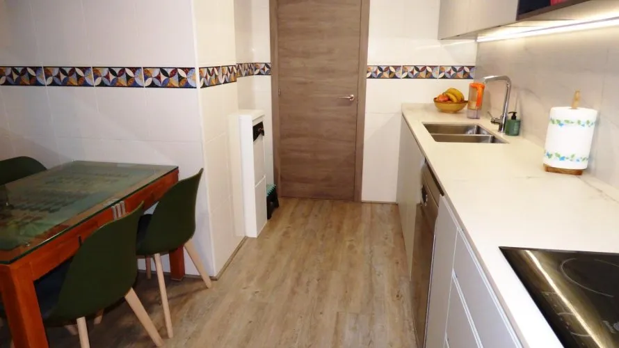 Сasa de 4 dormitorios en Alicante, Spain No. 31091 № 8