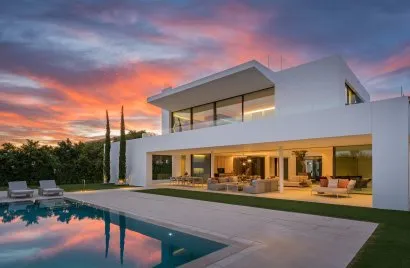 Villa de 5 dormitorios en Marbella, Spain No. 30517