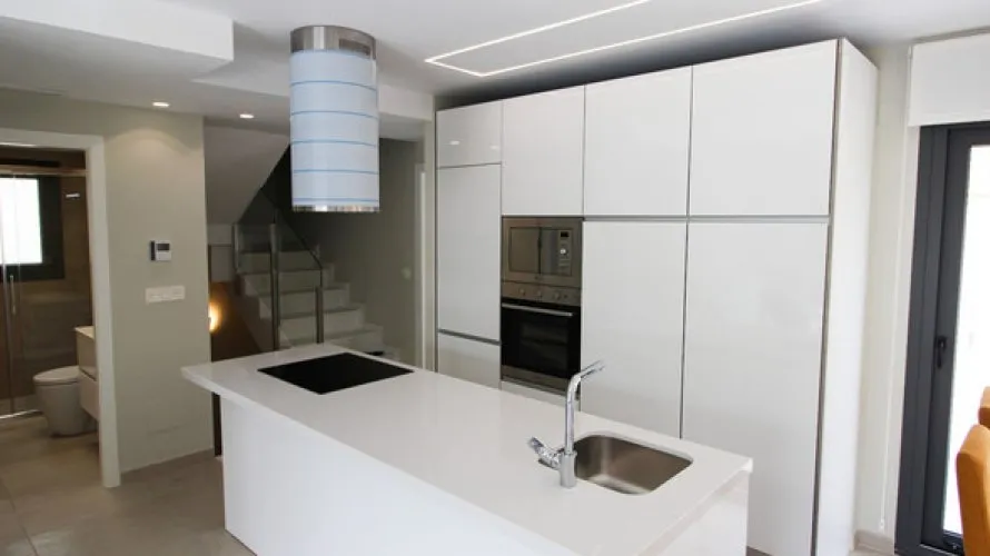 Villa de 4 dormitorios en Benidorm, Spain No. 31631