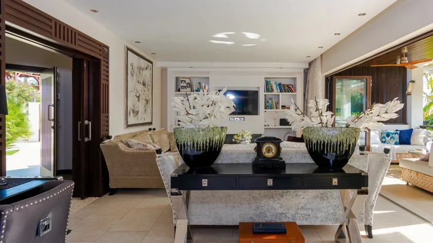 Villa de 5 dormitorios en Marbella, Spain No. 30580 № 16