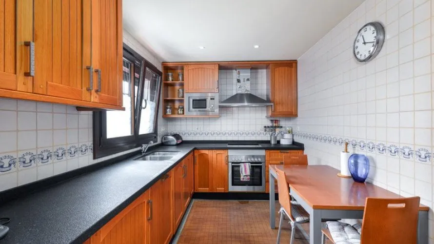 Casa adosada de 3 dormitorios en Casares, Spain No. 30731 № 27