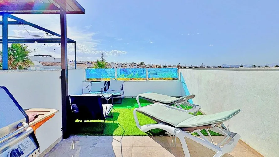 Bungalow de 3 dormitorios en Torrevieja, Spain No. 31178 № 25