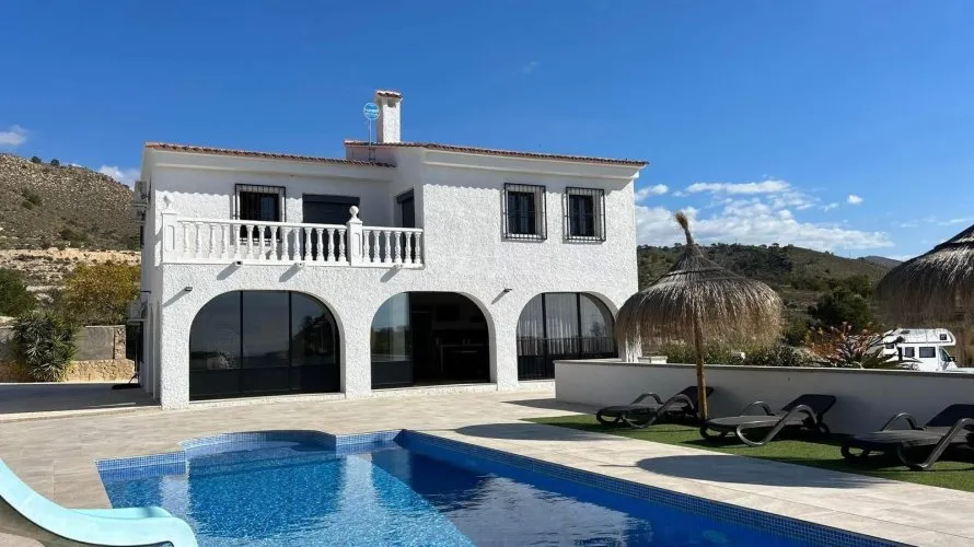 Сasa de 4 dormitorios en Villajoyosa, Spain No. 31120 № 5